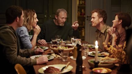 Au nom du père - Season 1 - Traile