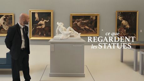 Ce que regardent les statues