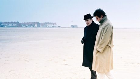 Le promeneur du champ de Mars - Trailer