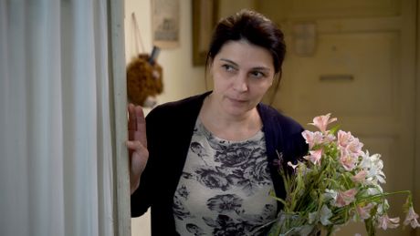 Une famille heureuse - Trailer