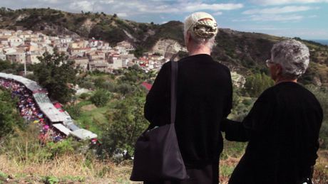 Un Paese di Calabria - Trailer