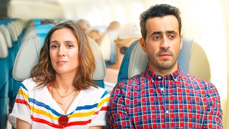 Premières vacances - Trailer