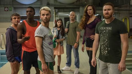 Les Crevettes Pailletées - Trailer