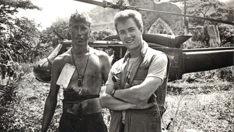 Brothers in arms : The making of Platoon - Trailer