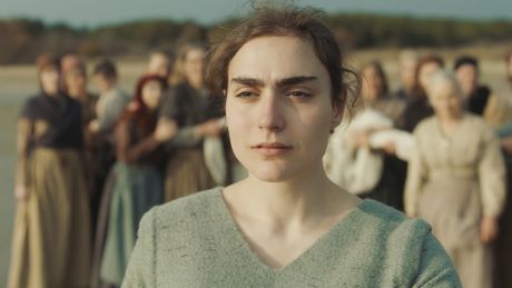 Piccolo corpo - Trailer