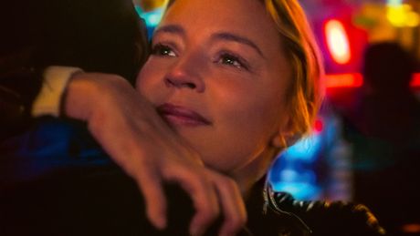Revoir Paris - Trailer