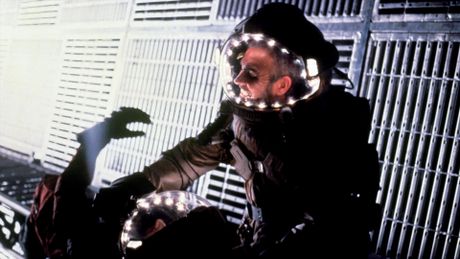 Outland... loin de la Terre - Trailer