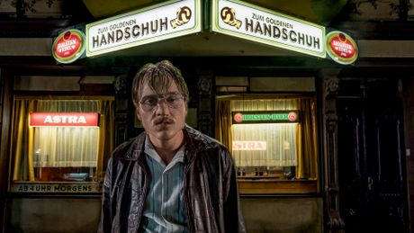 Golden Glove - Trailer