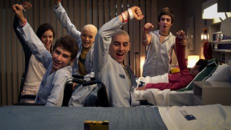 Les bracelets rouges - Season 1 - Trailer