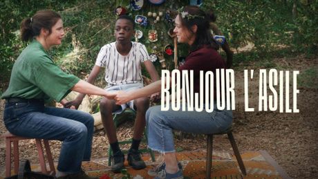 Bonjour l'asile - Trailer