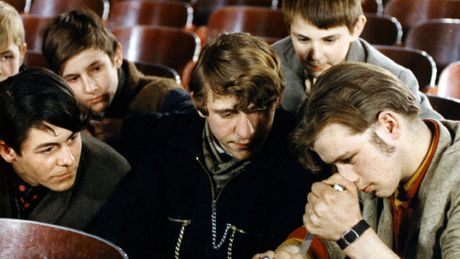 L'enfance nue - Trailer