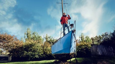 La vallée des fous - Trailer