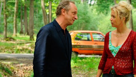 Une famille à louer - Trailer