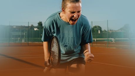Julie se tait - Trailer