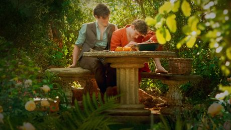 Les Fleurs du silence - Trailer