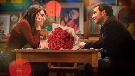 Follement(e) - Trailer