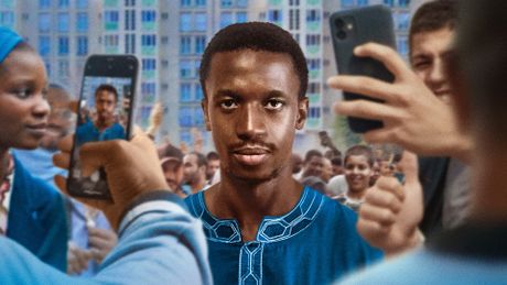 Le Jeune Imam - Trailer