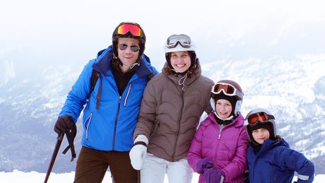 Snow Therapy - Trailer