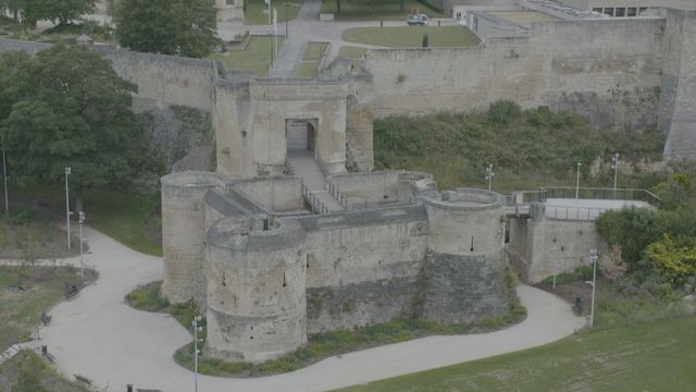 Château de Caen : une mégastructure fortifiée
