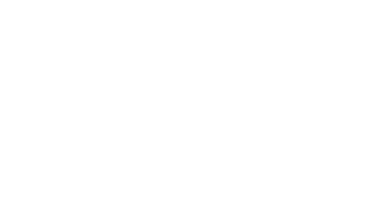 Chapeau melon et bottes de cuir